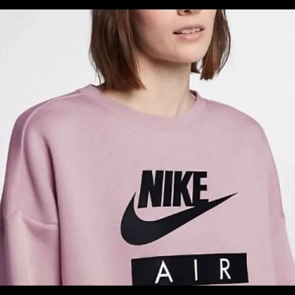 RARE Nike Rally crew neck sweatshirt
